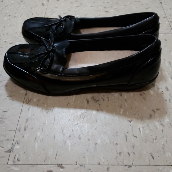 Shoes - Picture 2 of 2